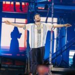 fernet,-cumbia-y-la-“10”-de-messi:-el-ritual-de-sebastian-yatra-para-reafirmar-su-romance-con-el-publico-argentino