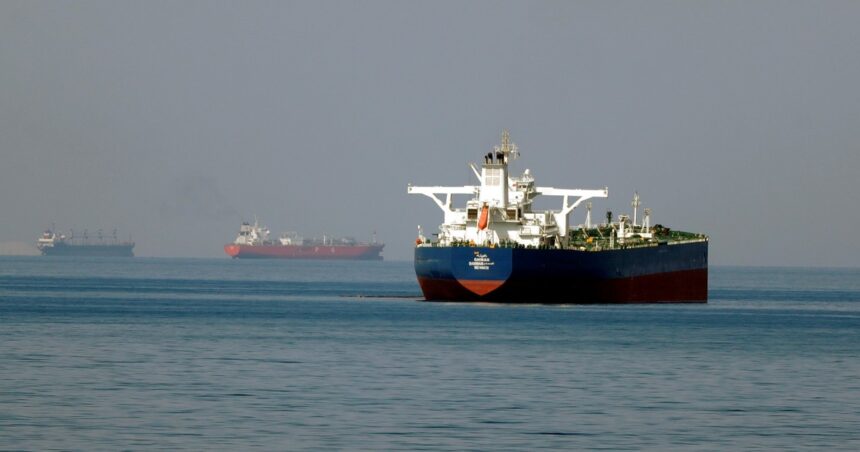 el-petroleo-se-derrumba-12%-y-cae-por-debajo-de-los-us$-90-tras-la-reapertura-del-estrecho-de-ormuz
