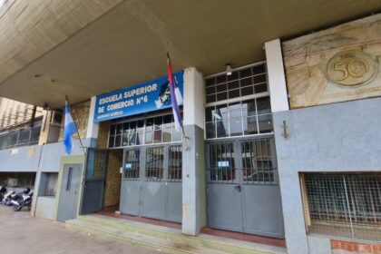 detectaron-a-un-alumno-con-elementos-peligrosos-y-activaron-un-protocolo-preventivo-en-la-escuela-superior-de-comercio-n°-6-de-posadas