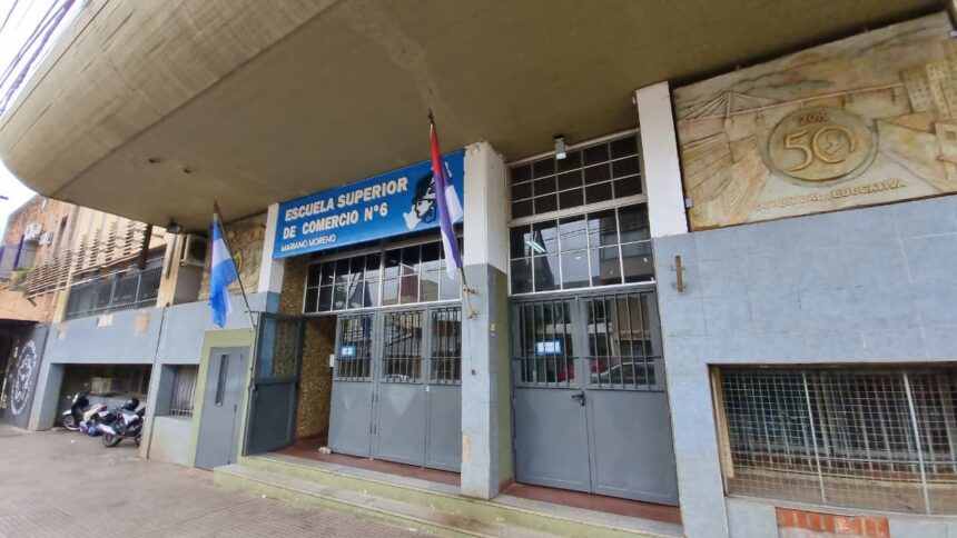 detectaron-a-un-alumno-con-elementos-peligrosos-y-activaron-un-protocolo-preventivo-en-la-escuela-superior-de-comercio-n°-6-de-posadas