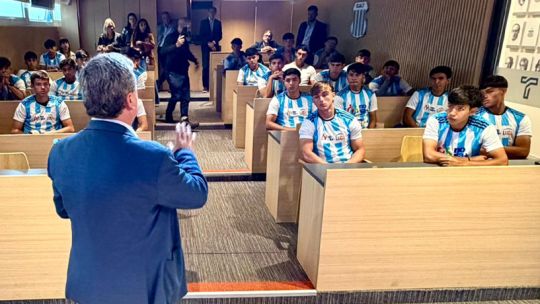 loteria-de-cordoba-capacito-a-juveniles-de-talleres-sobre-herramientas-contra-el-juego-ilegal