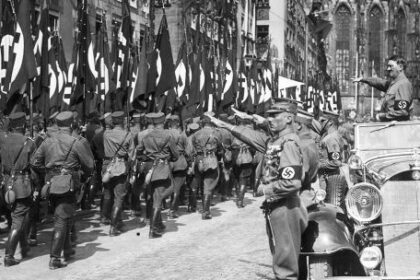 ¿tu-abuelo-era-nazi?-abren-los-registros-secretos-de-afiliacion-y-ya-se-pueden-consultar-por-internet