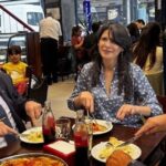 eleccion-en-el-colegio-de-abogados:-ricardo-gil-lavedra-y-su-candidata-cerraron-la-campana-con-una-atipica-postal-en-una-pizzeria