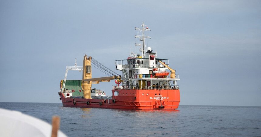 el-petroleo-cayo-por-la-tregua-en-medio-oriente:-los-efectos-para-la-argentina-en-la-nafta,-el-campo,-el-dolar-y-los-pasajes-en-avion