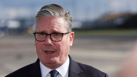 keir-starmer-busca-permanecer-como-primer-ministro-del-reino-unido-tras-los-pedidos-de-renuncia-por-el-caso-mandelson