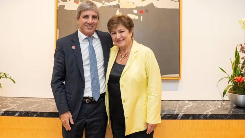 tras-el-anuncio-del-acuerdo,-caputo-se-reunio-con-kristalina-georgieva-en-el-cierre-de-la-cumbre-del-fmi:-“la-relacion-es-de-mucha-confianza”