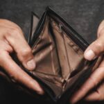 los-salarios-registrados-volvieron-a-caer-en-febrero-y-acumularon-una-baja-real-de-4,3%-en-los-ultimos-6-meses