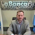 gracias-a-su-nuevo-aumento-los-bancarios-cobraran-una-cifra-record-como-sueldo-inicial