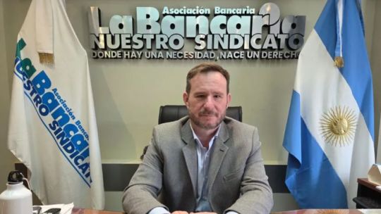 gracias-a-su-nuevo-aumento-los-bancarios-cobraran-una-cifra-record-como-sueldo-inicial