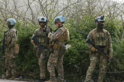 “nosotros-no-matamos-al-soldado-frances-de-la-onu”:-hezbola-rechazo-las-acusaciones-de-macron-en-el-libano