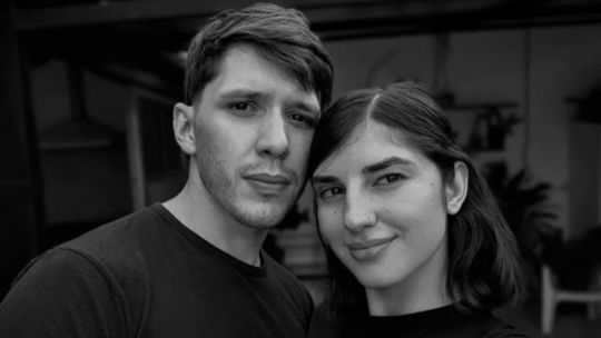 mato-a-su-novia-de-una-punalada,-llamo-al-911-y-se-suicido-al-tirarse-de-un-edificio-en-rosario