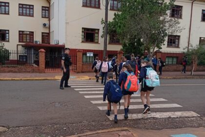 amenazas-en-escuelas:-el-ministro-perez-apunto-a-“desafios-virales”-y-pidio-mayor-control-familiar