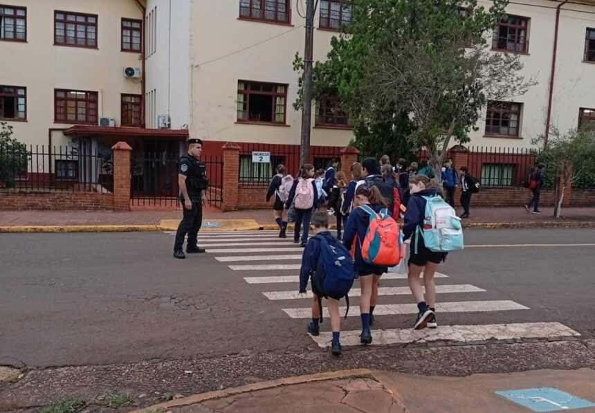 amenazas-en-escuelas:-el-ministro-perez-apunto-a-“desafios-virales”-y-pidio-mayor-control-familiar