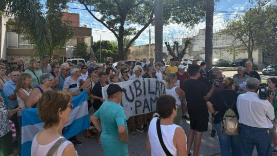 la-crisis-de-pami-castiga-al-sistema-publico-y-desato-una-pelea-politica-con-proyeccion-hacia-2027
