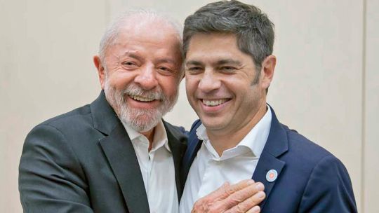 axel-kicillof-se-trae-foto-con-lula-y-regresa-posicionado-como-referente-contra-la-derecha