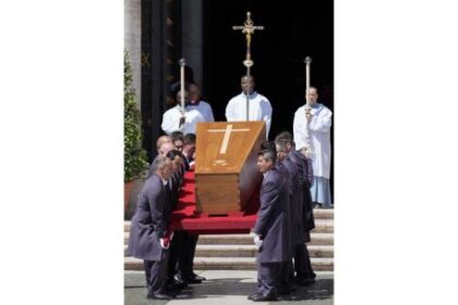 un-ano-sin-francisco:-lo-que-quedo-del-desorden