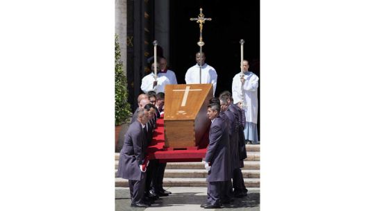 un-ano-sin-francisco:-lo-que-quedo-del-desorden