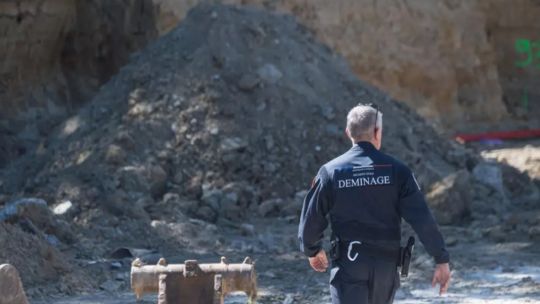 la-segunda-guerra-mundial-“no-se-termina-nunca”-en-paris:-encontraron-otra-bomba-en-una-obra-en-construccion