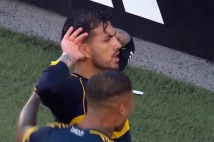 -ahora-|-con-gol-de-penal-en-la-ultima-jugada-del-primer-tiempo,-boca-le-gana-a-river:-mira-la-jugada-de-la-pena-maxima-y-el-gol-de-paredes