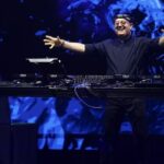 guilherme-peixoto-en-plaza-de-mayo:-el-cura-dj-toco-para-una-multitud-en-homenaje-al-papa-francisco
