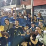 cantos,-banderas-y-las-clasicas-cargadas-al-rival:-asi-festejaron-en-posadas-los-hinchas-de-boca-el-triunfo-en-el-superclasico
