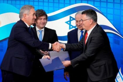 milei-firmo-tres-memorandos-de-entendimiento-con-israel-y-sostuvo-que-la-guerra-contra-iran-es-“lo-correcto”