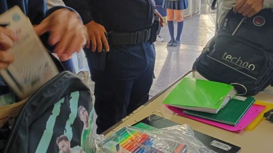 tolerancia-cero:-la-policia-advirtio-que-los-padres-pagaran-por-las-amenazas-de-tiroteo-en-las-escuelas