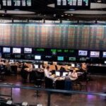 riesgo-pais-y-acciones:-que-estan-viendo-los-inversores-en-argentina