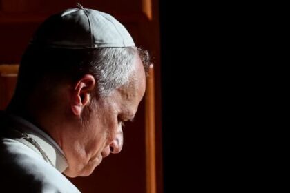el-“francisco-ii”-que-no-fue:-como-leon-xiv-desconcerto-a-todos-en-el-vaticano