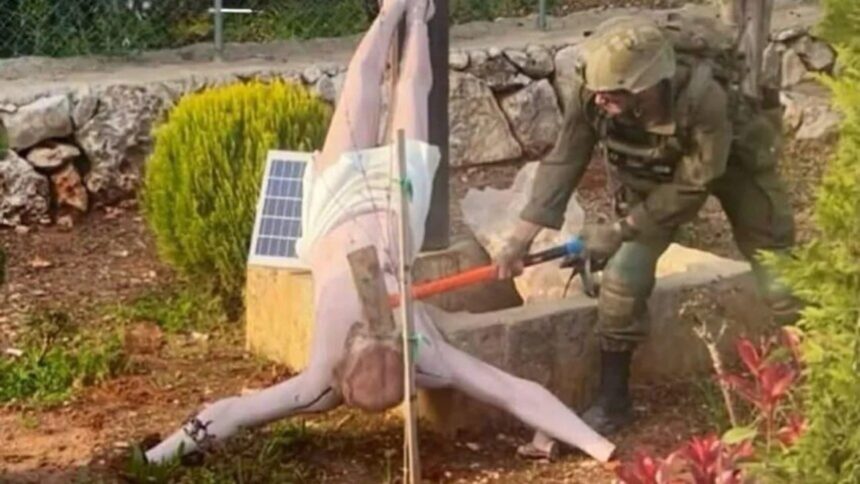 un-soldado-israeli-destruyo-una-imagen-de-jesucristo-en-libano