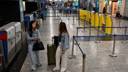 paro-de-ate-y-anac:-alertan-por-demoras-y-cancelaciones-de-vuelos-este-21-de-abril