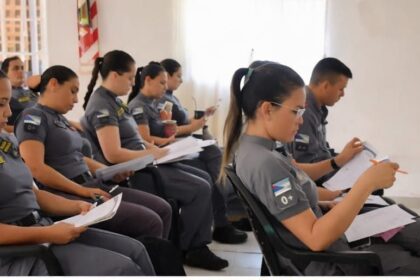el-gobierno-de-misiones-firmo-un-convenio-de-becas-de-estudio-para-integrantes-de-las-fuerzas-de-seguridad