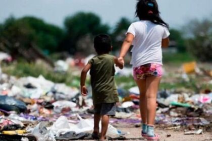 aulas-vacias-y-tristeza:-un-estudio-de-la-uca-revela-la-dramatica-actualidad-de-la-crisis-en-la-infancia-argentina