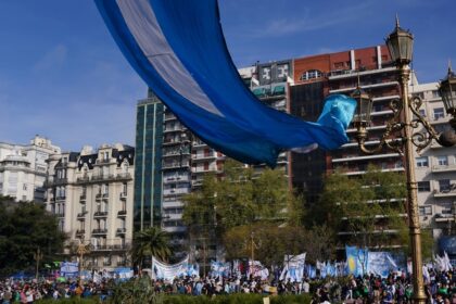 financiamiento-universitario:-mientras-recurre-a-la-corte,-el-gobierno-quiere-aprobar-una-nueva-ley-en-el-congreso