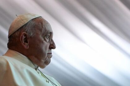 galeria-de-fotos:-la-vida-del-papa-francisco-en-imagenes-historicas