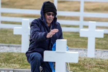 malvinas:-los-veteranos-de-corrientes-regresaron-con-“el-alma-aliviada”-tras-visitar-darwin