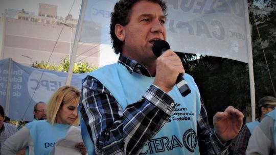 cristalli,-de-la-uepc:-“nada-va-a-alcanzar-hoy,-pero-les-da-tranquilidad-de-que-van-a-tener-aumento-de-sueldo”