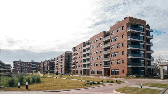 migracion-en-rosario:-crece-el-exodo-hacia-funes,-roldan-y-fisherton-por-cambios-urbanos-y-calidad-de-vida.