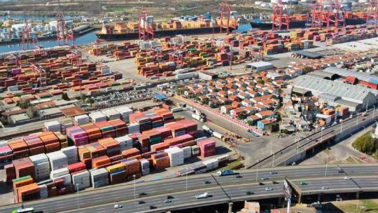 superavit-comercial:-la-balanza-energetica-sumo-mas-de-u$s-1000-millones-en-marzo-y-explico-el-43%-del-saldo