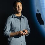 de-nadador-universitario-a-ceo-de-apple:-conoce-a-john-ternus,-el-sucesor-de-tim-cook-que-llega-para-revolucionar-la-ia-en-la-manzanita