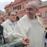 “pensar-claro-y-hablar-oscuro”:-la-maxima-de-bergoglio-para-navegar-el-poder-en-la-iglesia