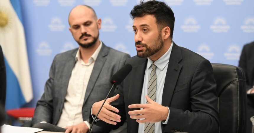 el-oficialismo-dictamino-la-“ley-hojarasca”-con-modificaciones,-pero-sostuvo-privilegios-para-legisladores