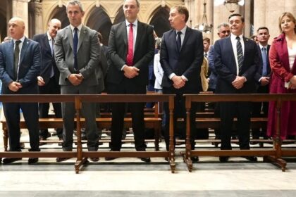 la-grieta-se-metio-en-la-misa-de-homenaje-al-papa-francisco:-falto-villarruel,-y-adorni-y-kicillof-ni-se-saludaron