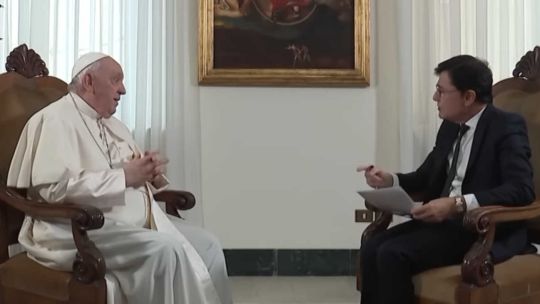 la-entrevista-de-jorge-fontevecchia-con-el-papa-francisco:-“me-gusta-distinguir-al-populismo-del-popularismo”