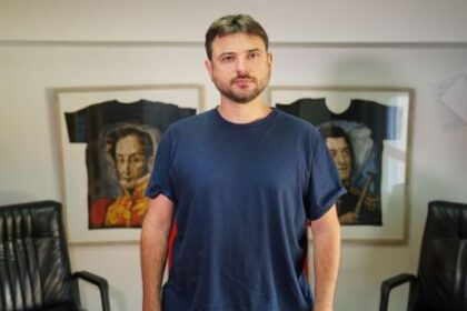 la-emocion-de-grabois-frente-al-aniversario-de-la-muerte-de-francisco