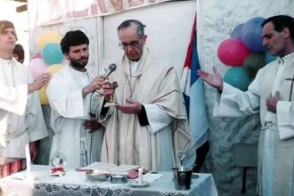 la-argentina-de-francisco:-el-documental-que-revela-el-origen-del-“papa-de-las-periferias”