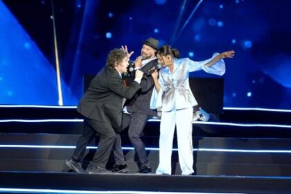 milei-ends-visit-to-israel-with-song-at-independence-day-ceremony
