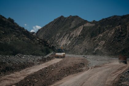 la-rioja-se-mete-en-la-pelea-por-la-renta-minera-y-bloquea-el-acceso-al-mayor-proyecto-de-cobre-y-oro-del-pais