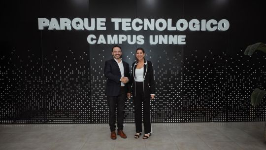 corrientes-se-asocia-con-el-gigante-amazon:-como-anotarse-a-los-cursos-gratuitos-de-ia