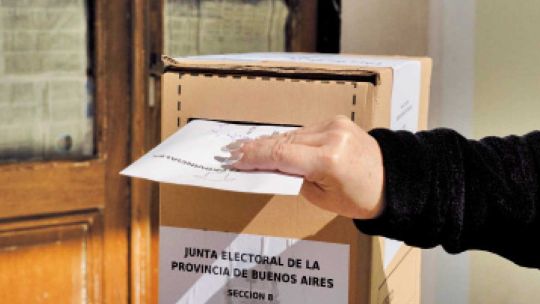 milei-envio-al-congreso-la-eliminacion-de-las-paso,-lamentablemente-lo-hizo-rodeado-de-insultos